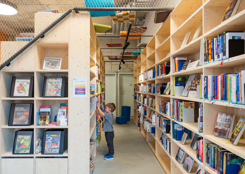 Quartierbibliothek Holligen